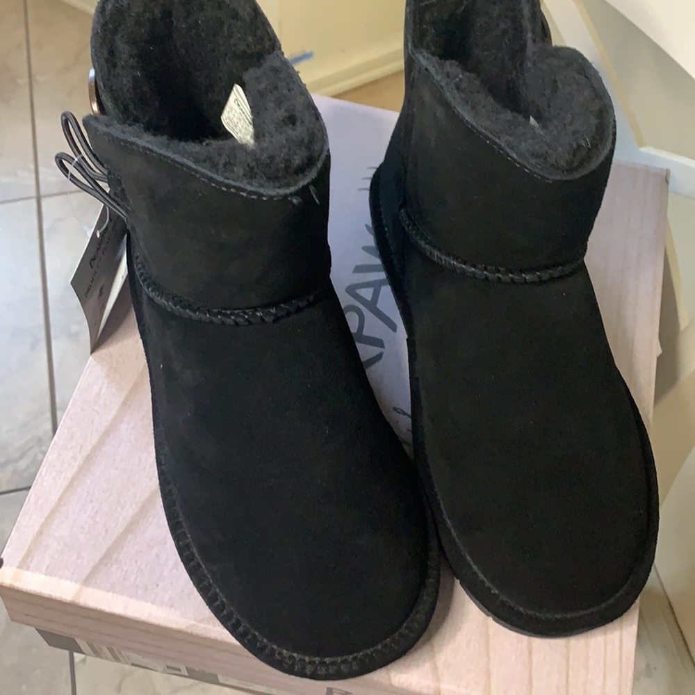 Cozy Warm 🐻 BEARPAW  Boots